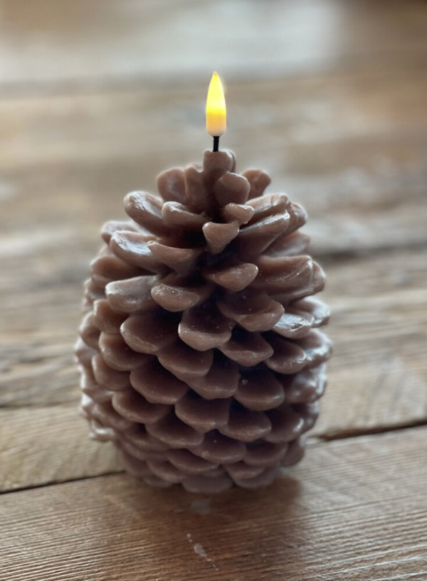 Deluxe HomeArt LED Candle Pine Cone Brown | Dennenappel | 13cm